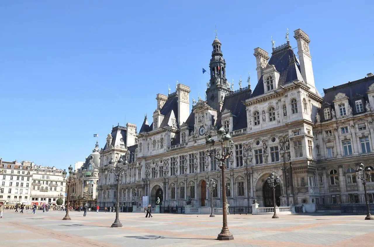 New & Design Studios In The Heart Of Le Marais Paris France