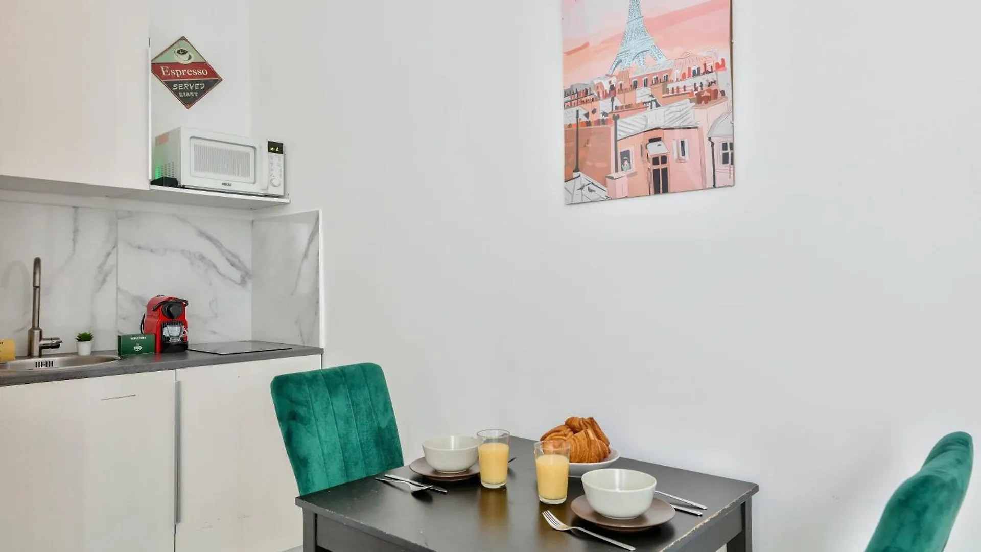 Apartament New & Design Studios In The Heart Of Le Marais Paryż