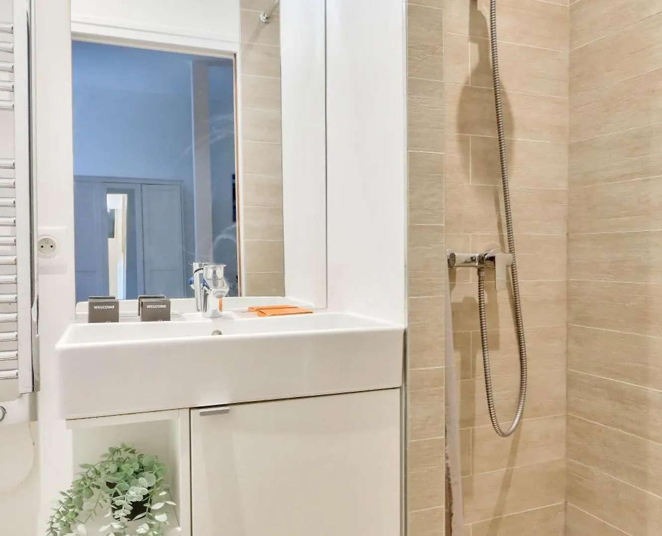 Apartament New & Design Studios In The Heart Of Le Marais Paryż